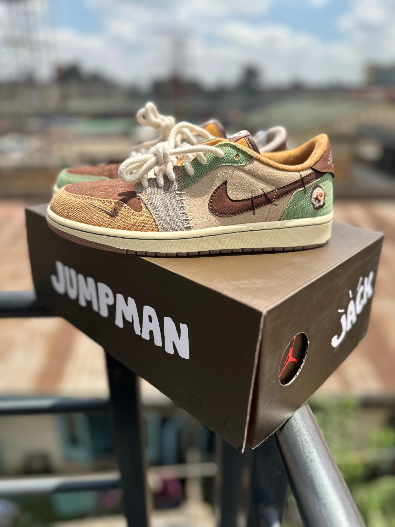 Air Jordan 1 Retro Low OG "Voodoo" x Zion Williamson