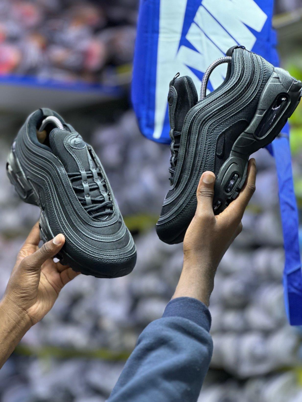 Nike Air Max 97 "Triple Black"